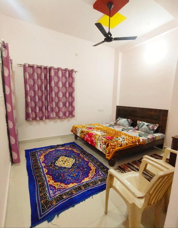 Deviksha Home Stay Ujjain Zewnętrze zdjęcie