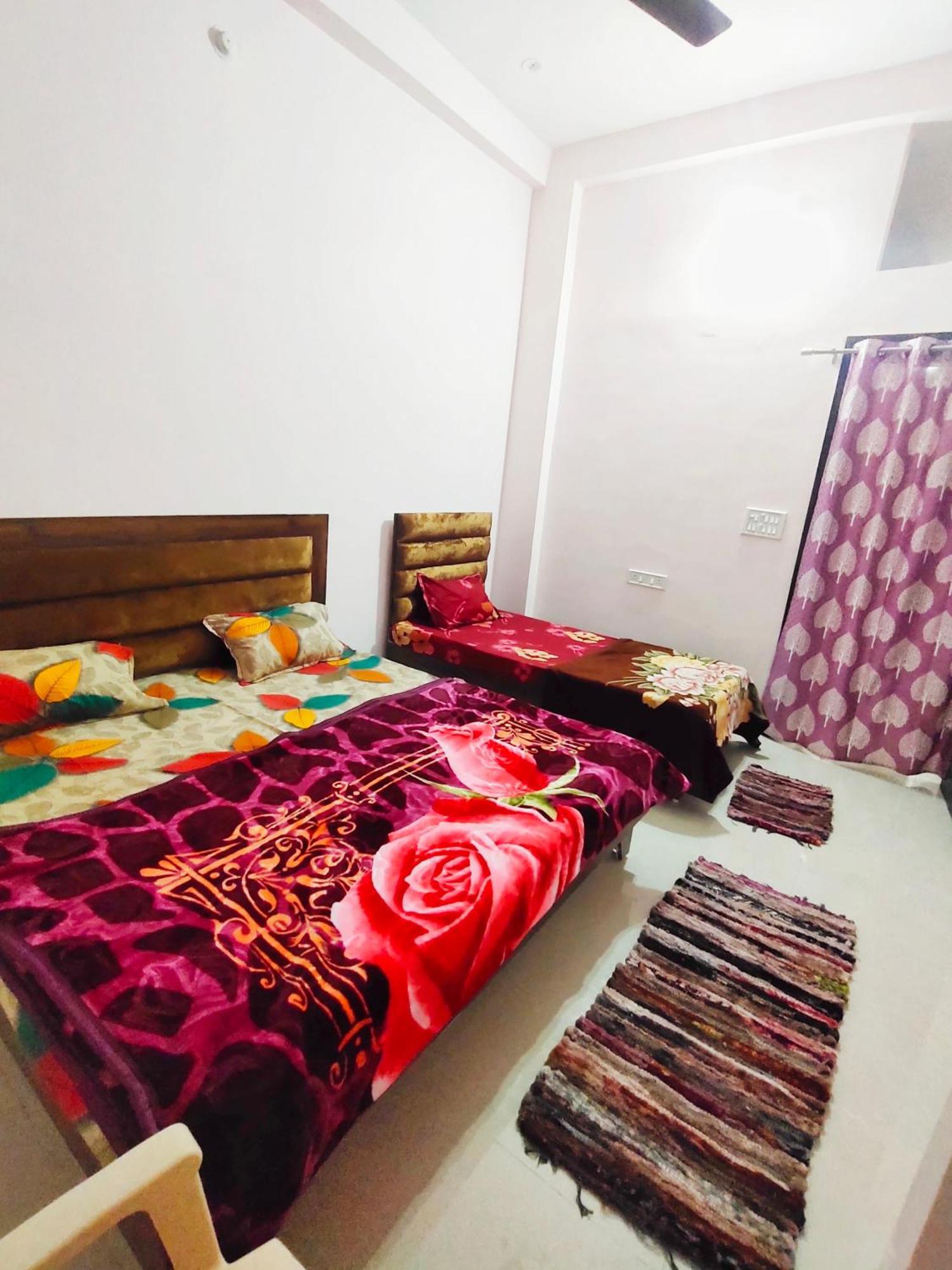 Deviksha Home Stay Ujjain Zewnętrze zdjęcie