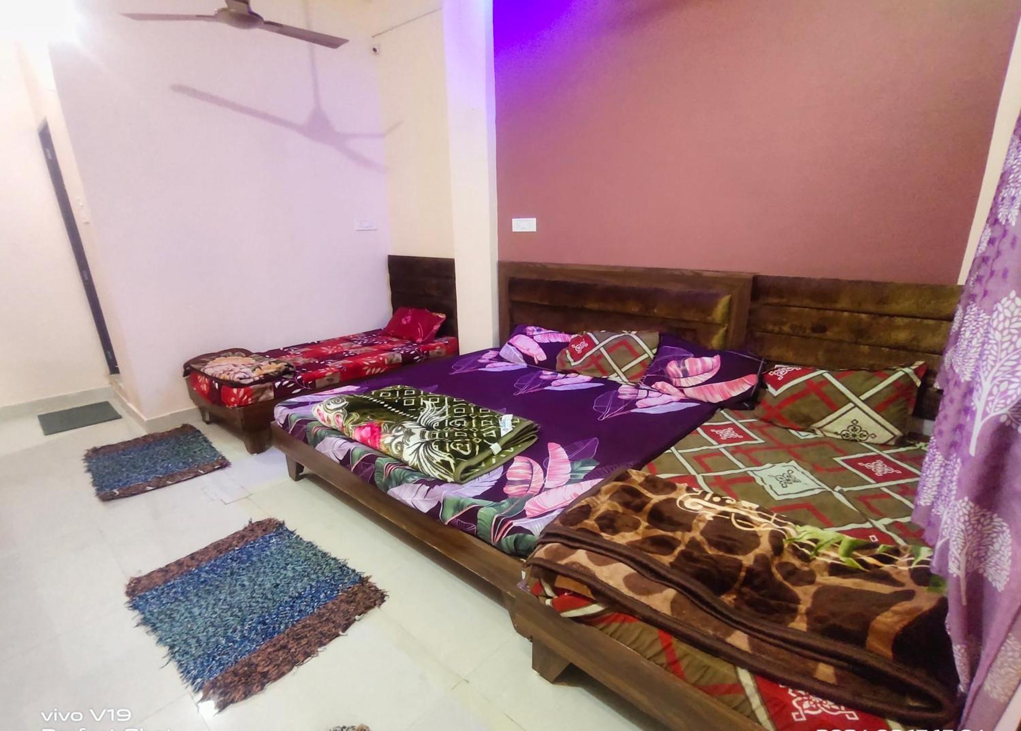 Deviksha Home Stay Ujjain Zewnętrze zdjęcie