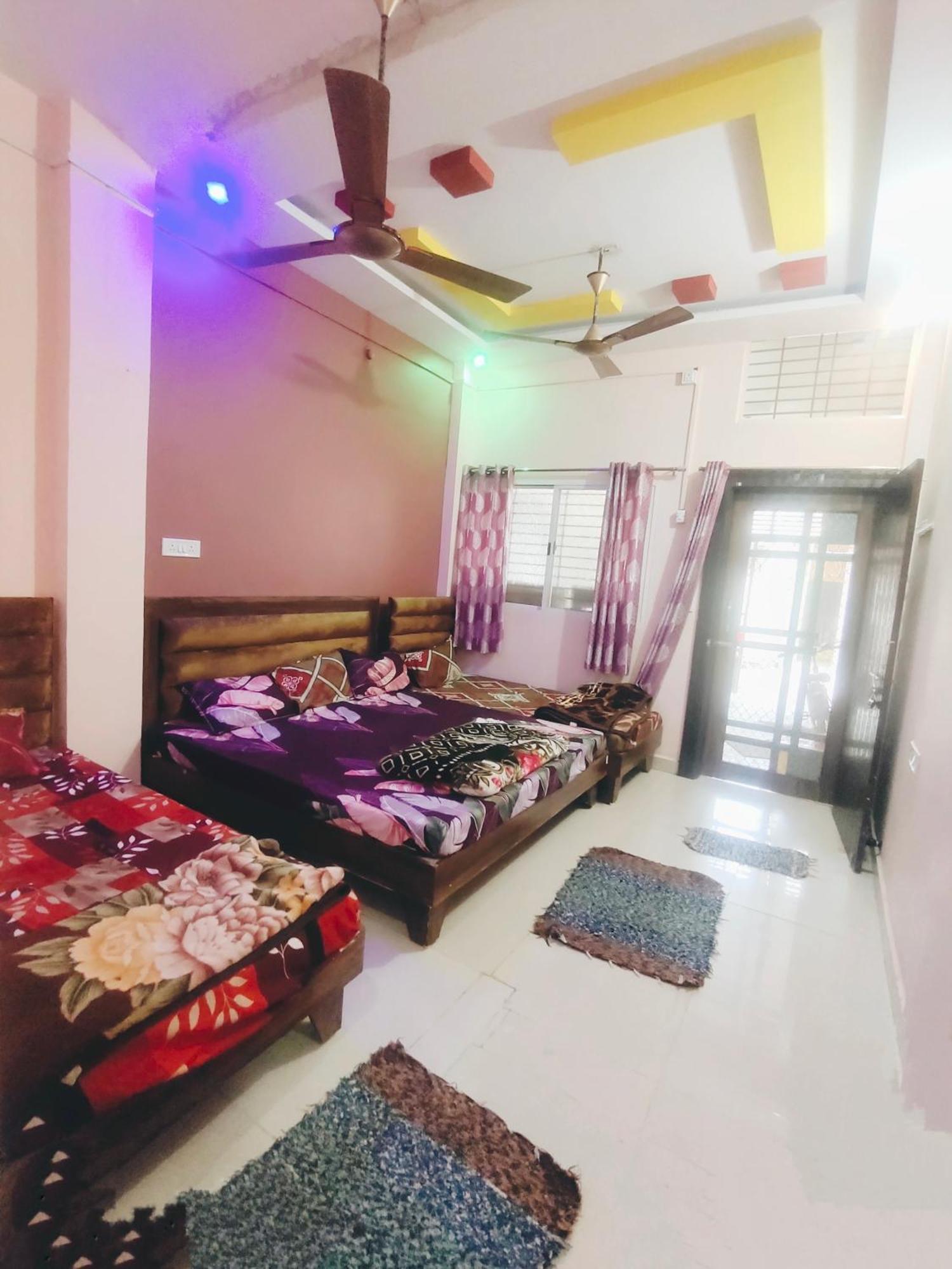 Deviksha Home Stay Ujjain Zewnętrze zdjęcie