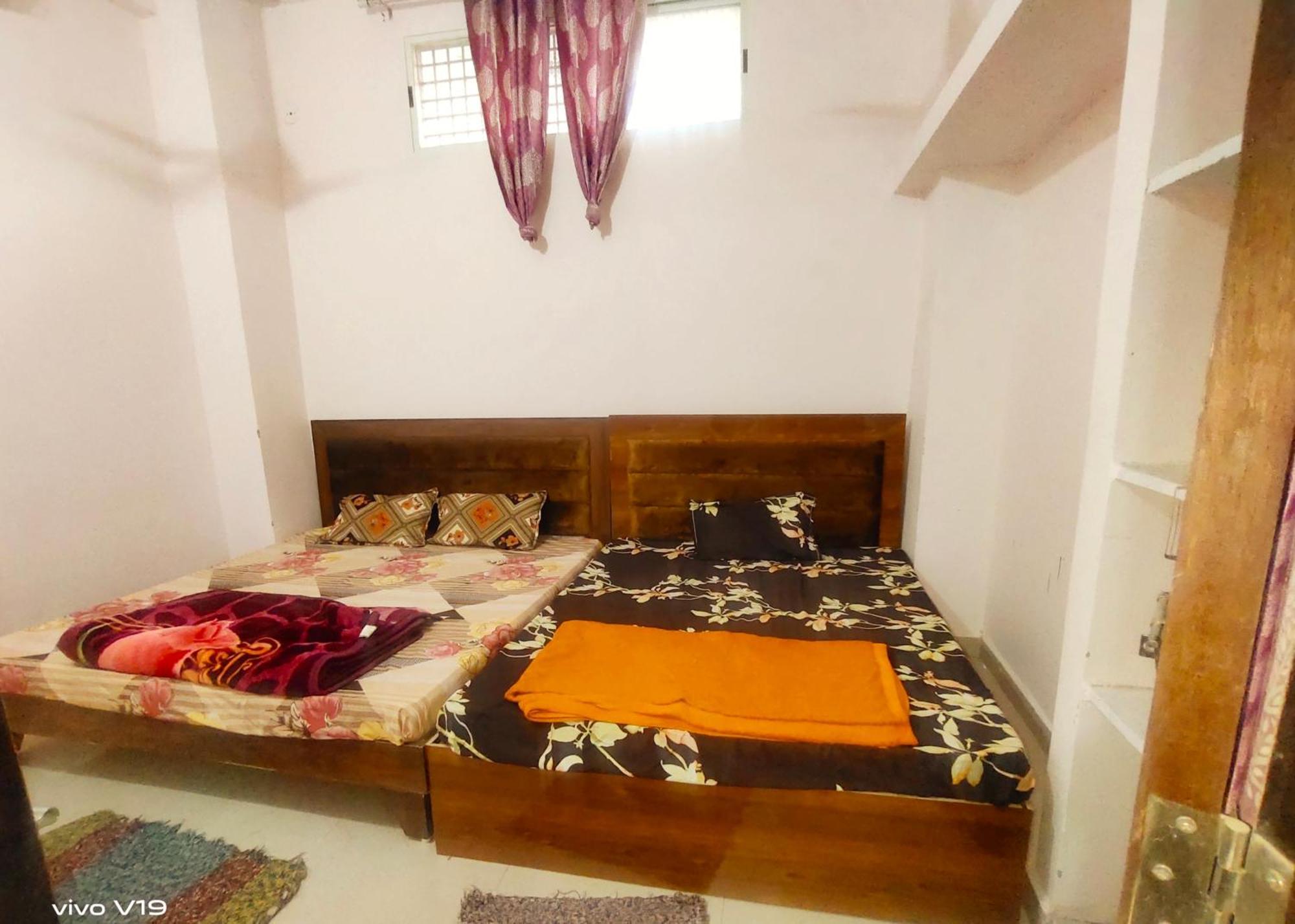 Deviksha Home Stay Ujjain Zewnętrze zdjęcie