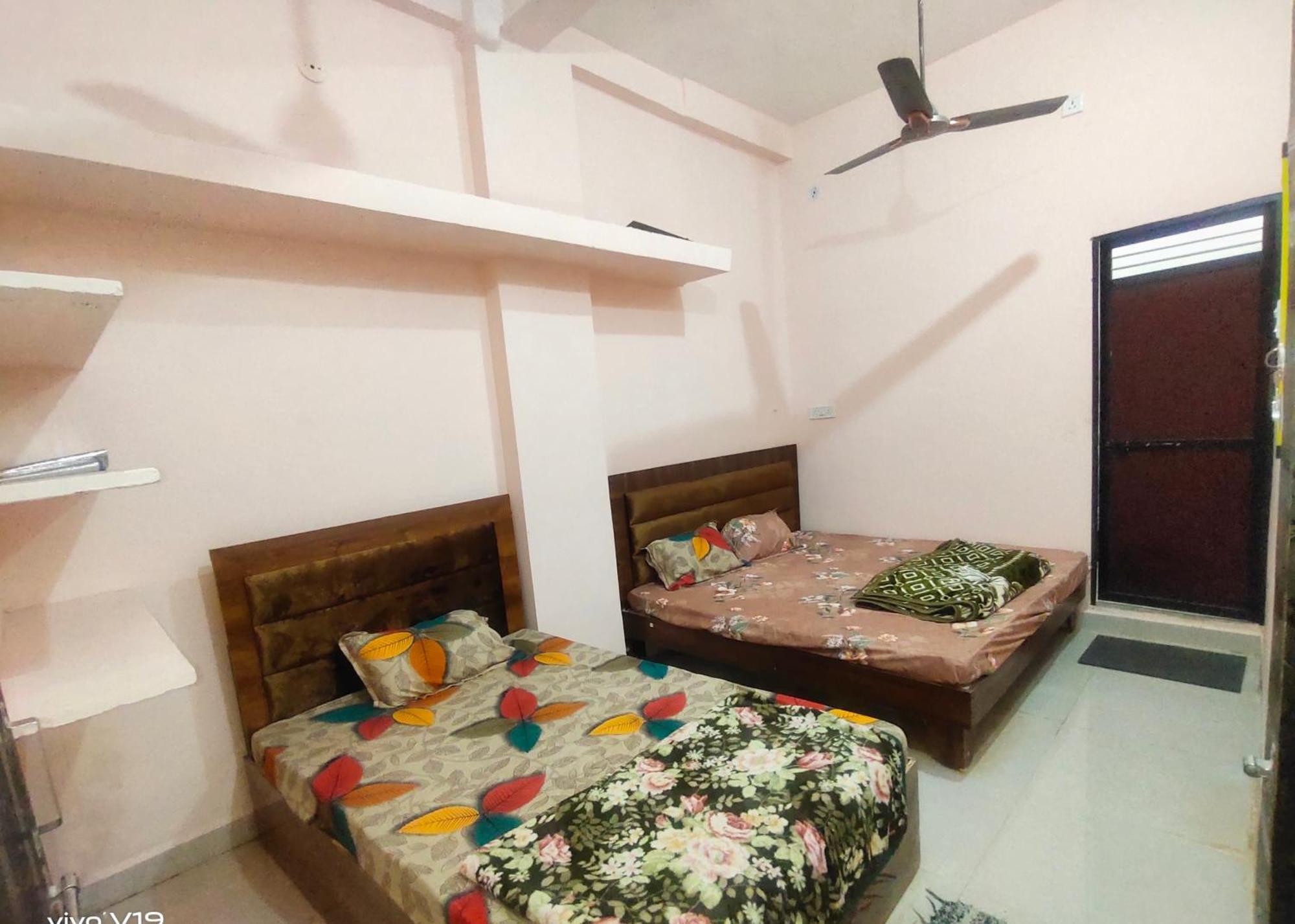 Deviksha Home Stay Ujjain Zewnętrze zdjęcie